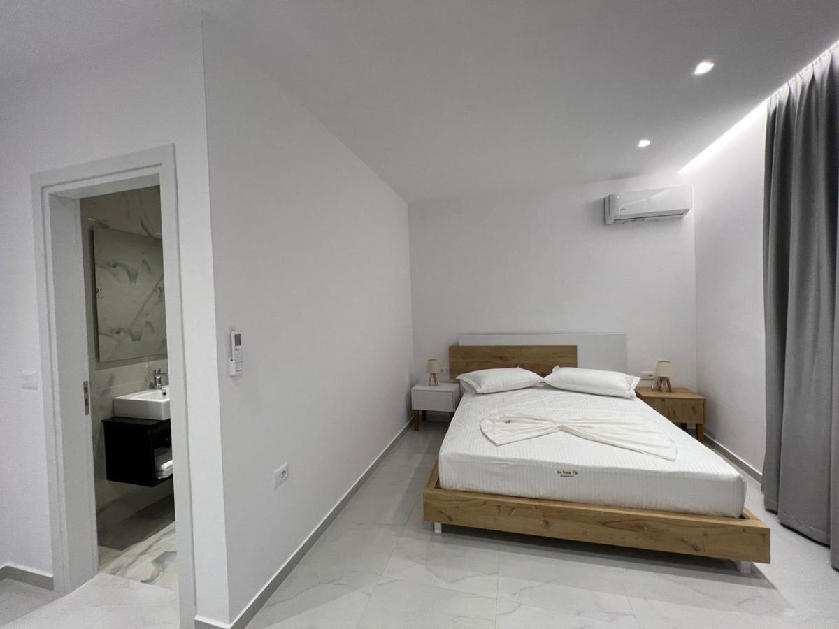 Sea Breeze Villa Sarande Exterior photo