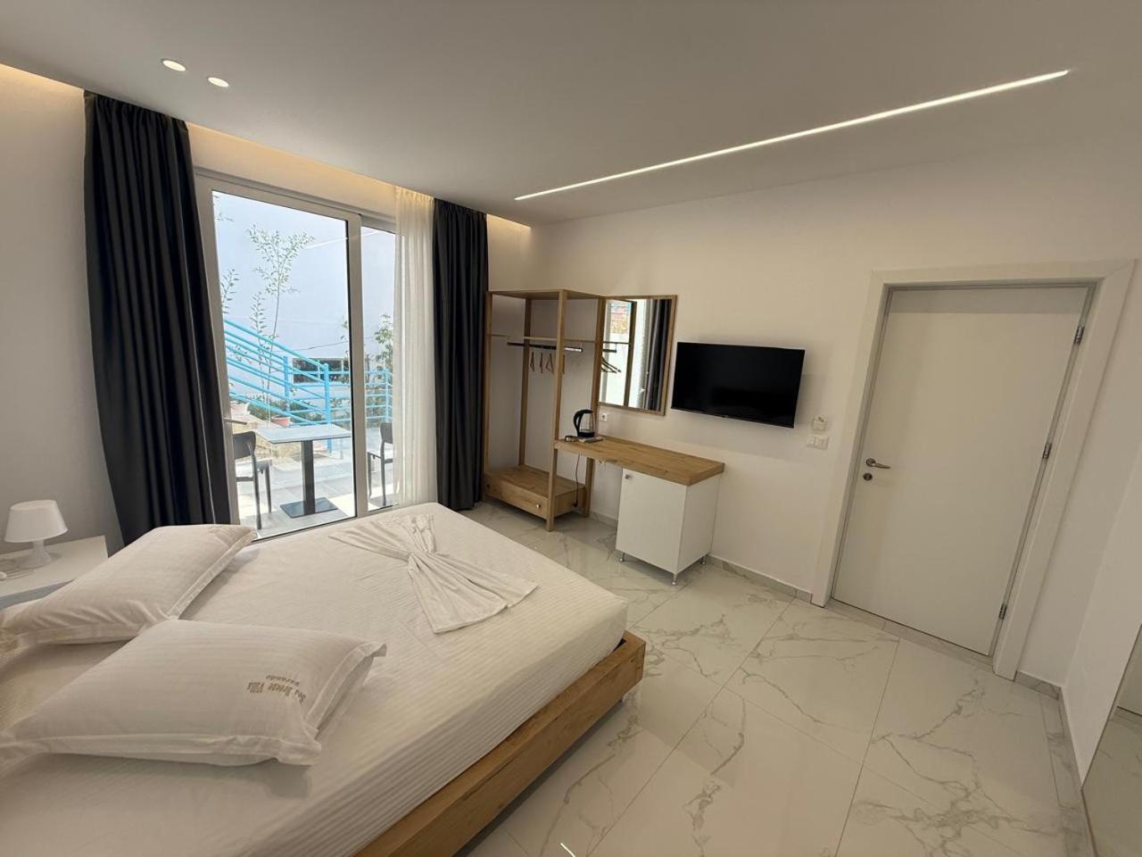 Sea Breeze Villa Sarande Exterior photo